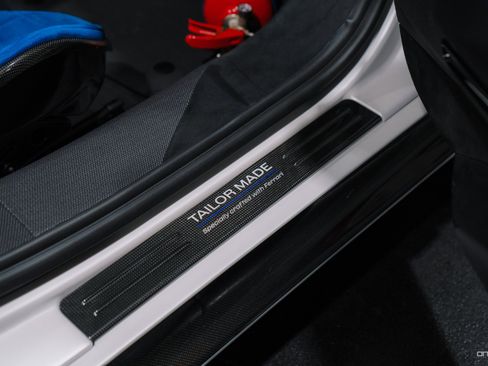 Used 2022 Ferrari SF90 Spider image 29