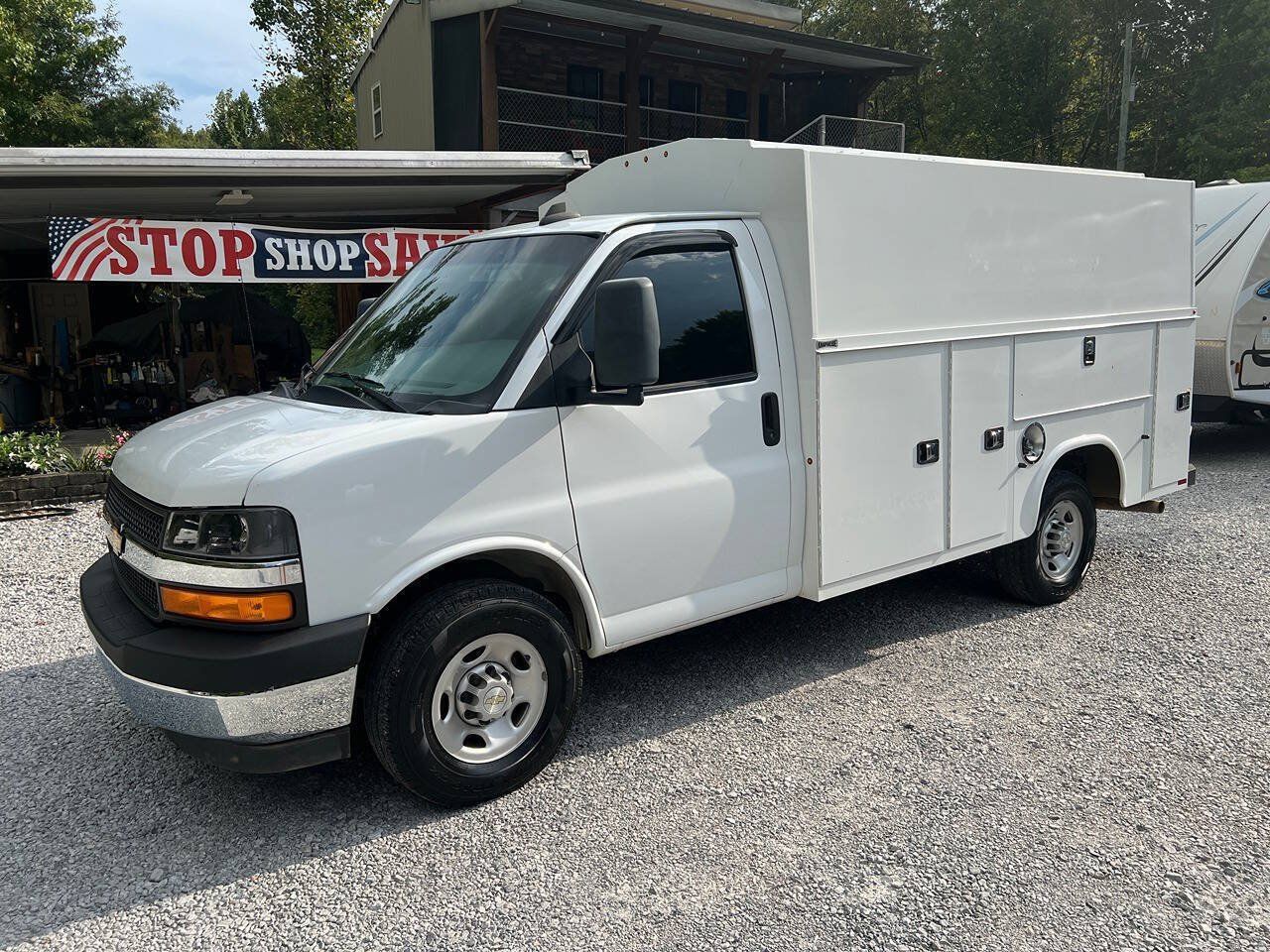 Used 2023 Chevrolet Express 3500 w/ Power Convenience Package RWD image 2