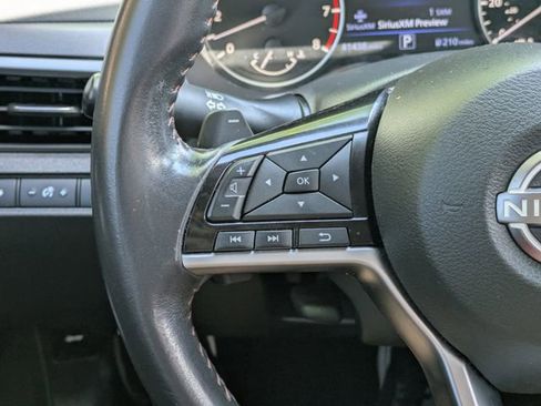 Used 2024 Nissan Altima 2.5 SR FWD image 17