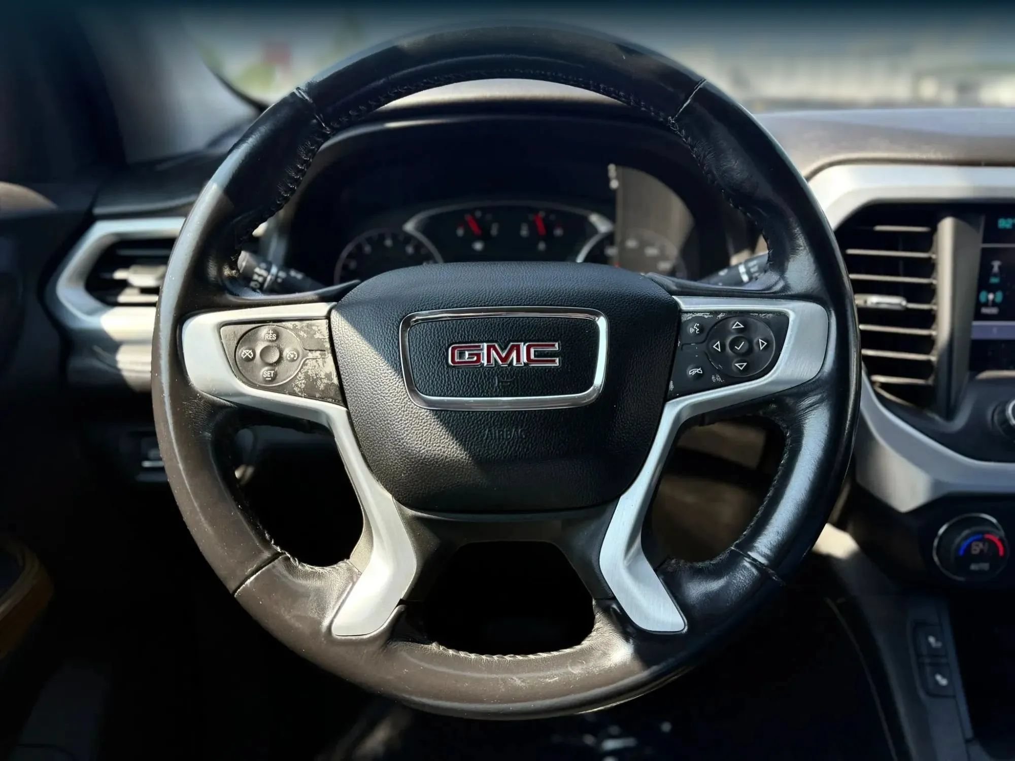 Used 2019 GMC Acadia SLE w/ Driver Alert Package I AWD/4WD image 25