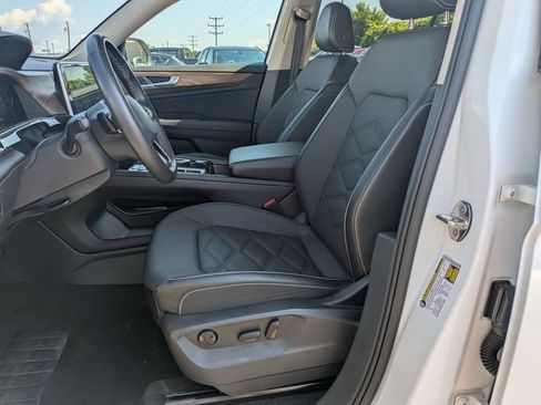 Used 2024 Volkswagen Atlas SE AWD/4WD image 7