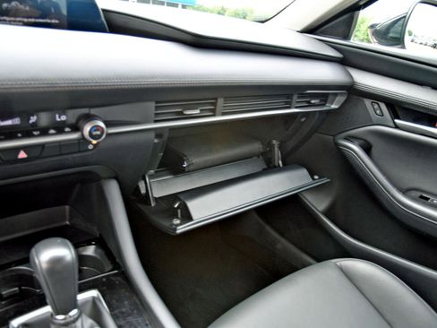 Used 2024 MAZDA MAZDA3 s image 20