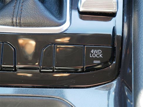 Used 2022 Jeep Compass Latitude image 17