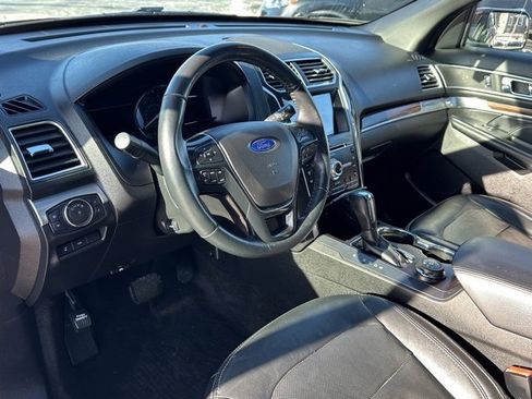 Used 2017 Ford Explorer Limited w/ Equipment Group 301A image 31