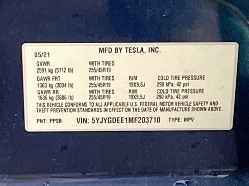 Used 2021 Tesla Model Y Long Range AWD/4WD image 32
