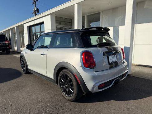 Used 2015 MINI Cooper S FWD image 4