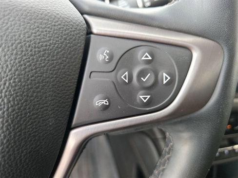 Used 2023 GMC Acadia AT4 w/ Technology Package image 16