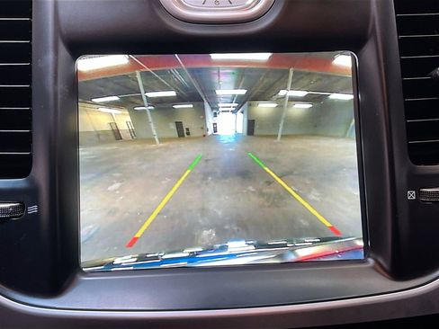 Used 2023 Chrysler 300 Touring RWD image 13
