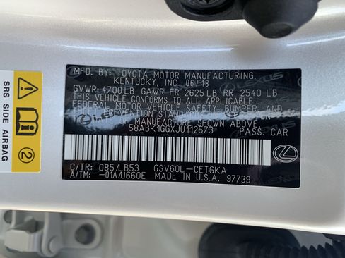 Used 2018 Lexus ES 350 w/ Luxury Package w/Wood Trim FWD image 36