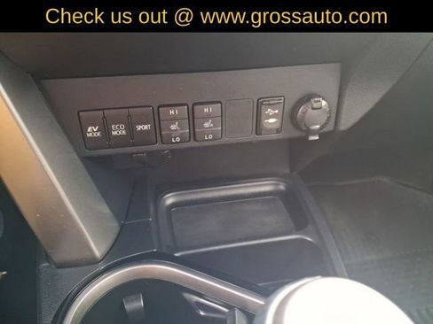 Used 2016 Toyota RAV4 Limited w/ Advanced Technology Package AWD/4WD image 18