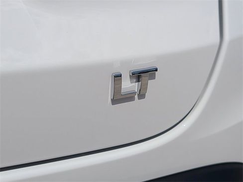 New 2026 Chevrolet Trax LT w/ Driver Confidence Package image 10