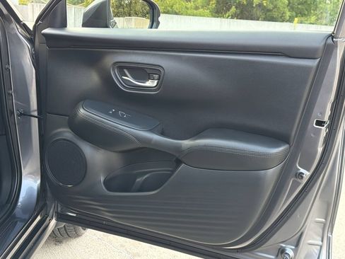 Used 2024 Honda HR-V LX image 10