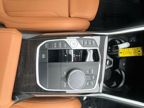 Certified 2023 BMW 330i xDrive Sedan w/ Premium Package AWD/4WD image 18