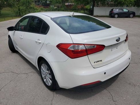 Used 2014 Kia Forte LX FWD image 4