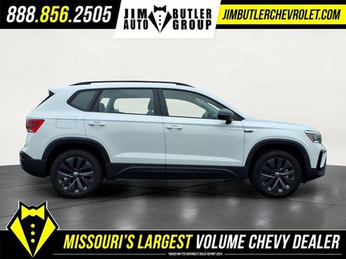 Used 2024 Volkswagen Taos S FWD image 4
