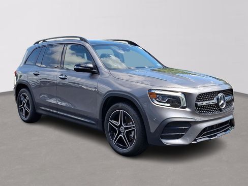 Certified 2023 Mercedes-Benz GLB 250 4MATIC image 3