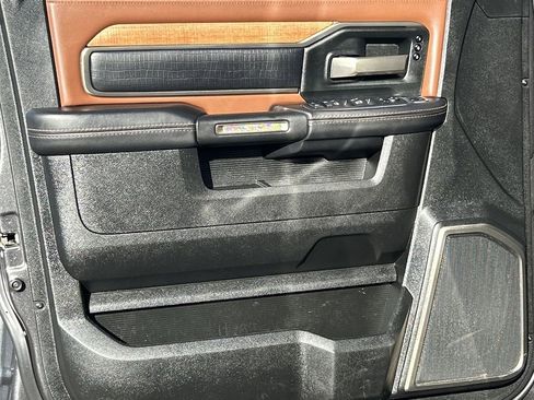 Used 2024 RAM 3500 Limited w/ Towing Technology Group image 23