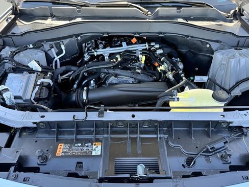 New 2026 Ford Explorer Active w/ Active Comfort Package image 9