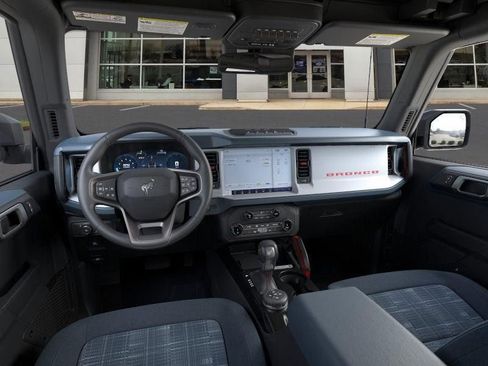 New 2026 Ford Bronco Heritage Edition image 9