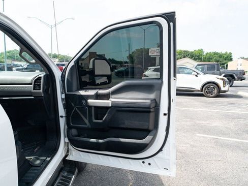 Used 2020 Ford F250 Lariat w/ Lariat Ultimate Package AWD/4WD image 15