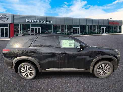 New 2026 Nissan Pathfinder SL AWD/4WD image 5