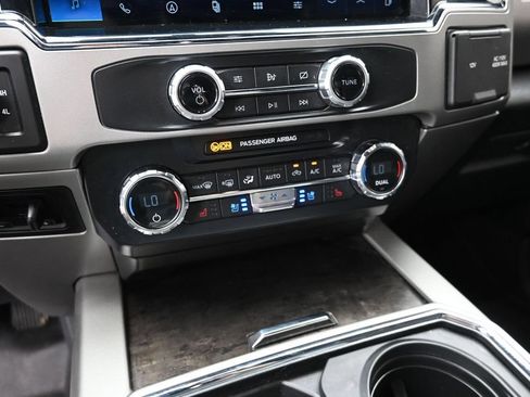 Certified 2022 Ford F250 Lariat w/ Chrome Package AWD/4WD image 28