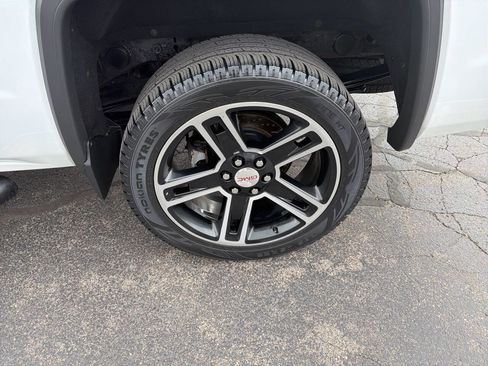 Used 2015 GMC Sierra 1500 SLE AWD/4WD image 11