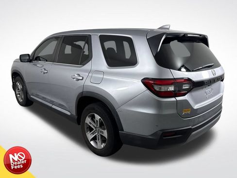 Used 2024 Honda Pilot EX-L image 5