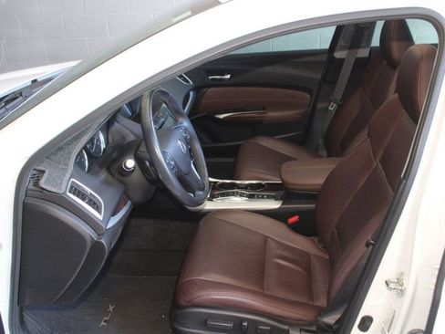 Used 2017 Acura TLX V6 w/ Technology Package FWD image 12