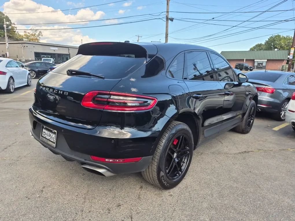 Used 2018 Porsche Macan Sport Edition AWD/4WD image 19