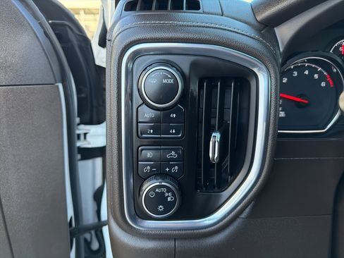 Used 2021 Chevrolet Silverado 1500 RST w/ Z71 Off-Road Package image 26