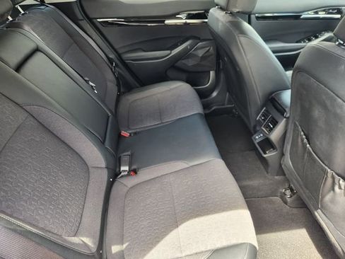 Used 2025 Kia Seltos S FWD image 32