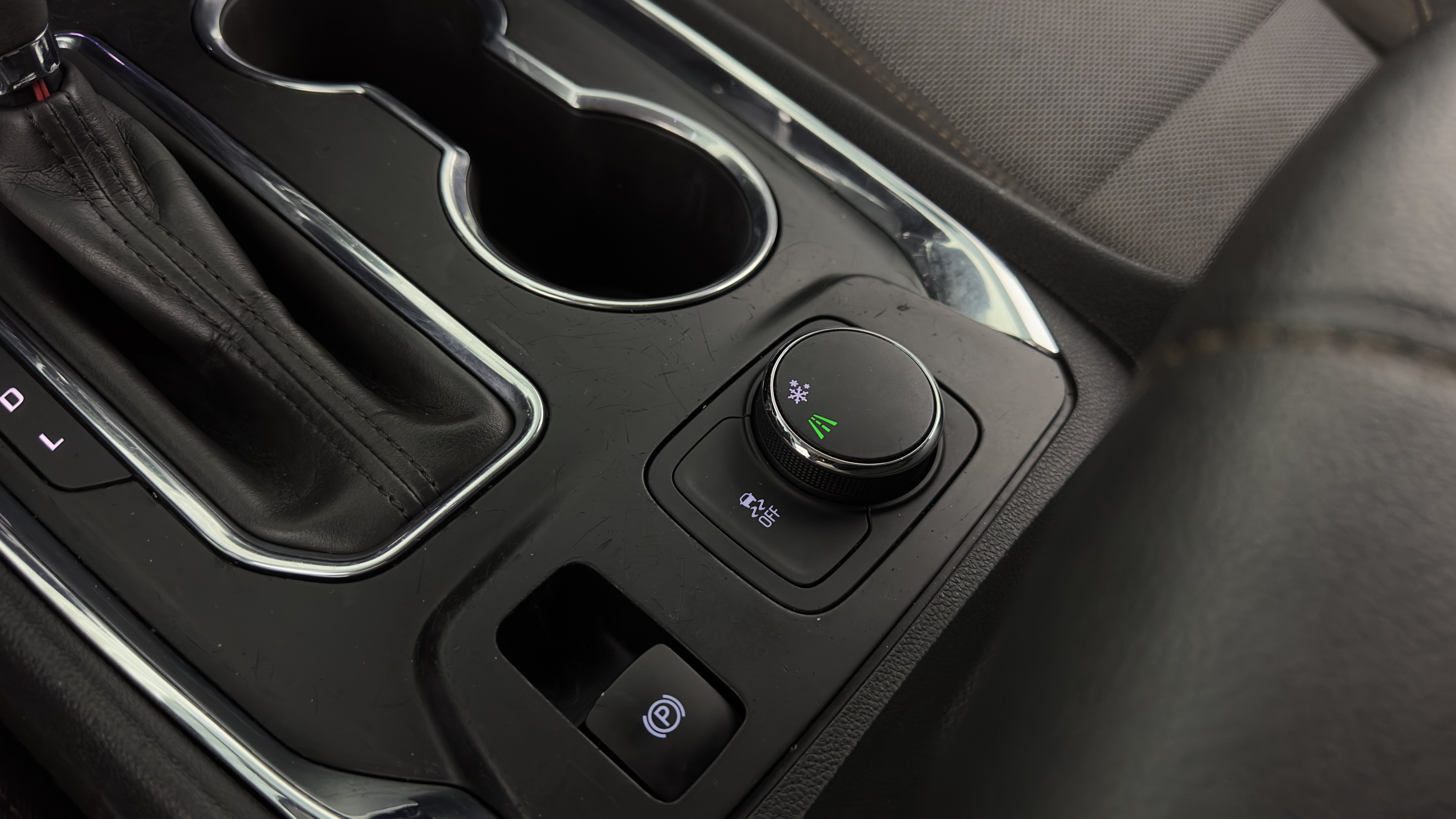 Used 2018 Chevrolet Traverse LS FWD image 17