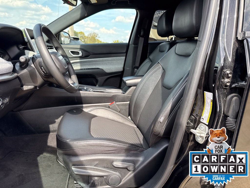Certified 2024 Jeep Compass Latitude AWD/4WD image 7