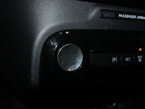 Used 2025 Ford Escape ST-Line Elite w/ Premium Technology Package image 16