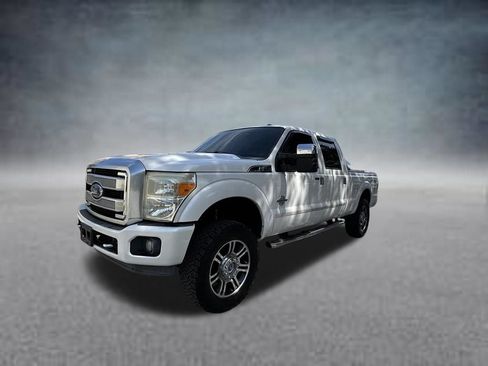 Used 2015 Ford F250 Platinum w/ FX4 Off-Road Package AWD/4WD image 3