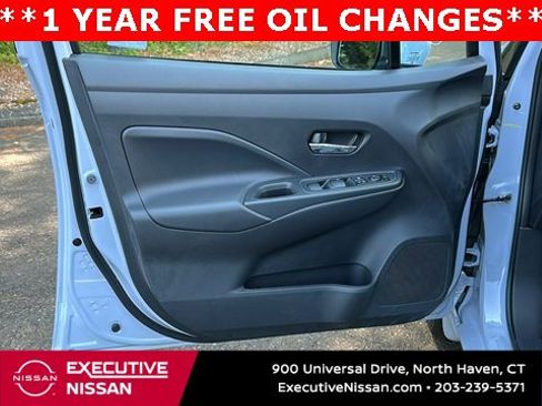 New 2025 Nissan Versa SV w/ Trunk Package image 9