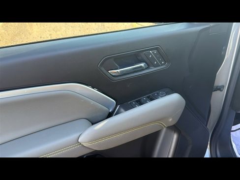 New 2026 Chevrolet Colorado ZR2 w/ Technology Package image 7