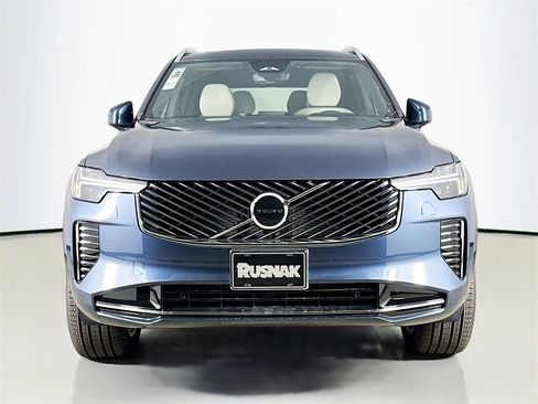 New 2026 Volvo XC90 B6 Core w/ Protection Package image 2