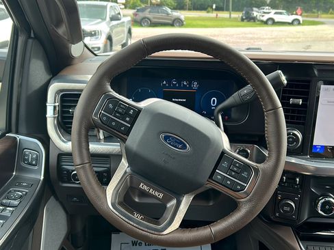 New 2026 Ford F250 King Ranch w/ Chrome Package AWD/4WD image 8