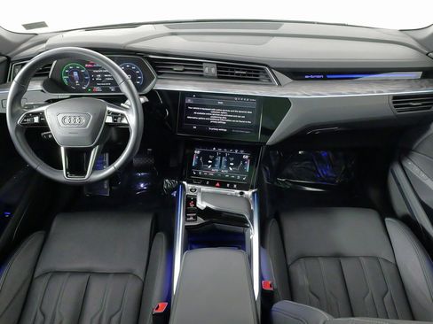 Used 2023 Audi e-tron Prestige w/ Prestige Package image 42