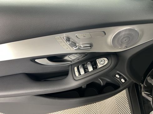 Used 2019 Mercedes-Benz GLC 350e 4MATIC image 19