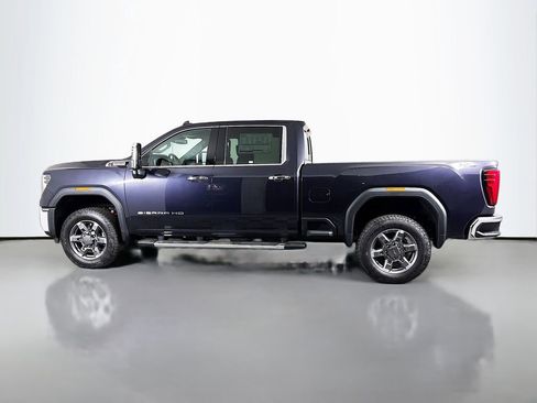 New 2025 GMC Sierra 3500 SLT w/ SLT Convenience Package image 4