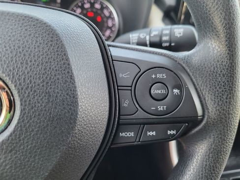 Used 2022 Toyota RAV4 XLE w/ Convenience Package AWD/4WD image 20