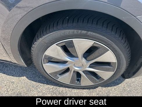Used 2021 Tesla Model Y Long Range AWD/4WD image 14
