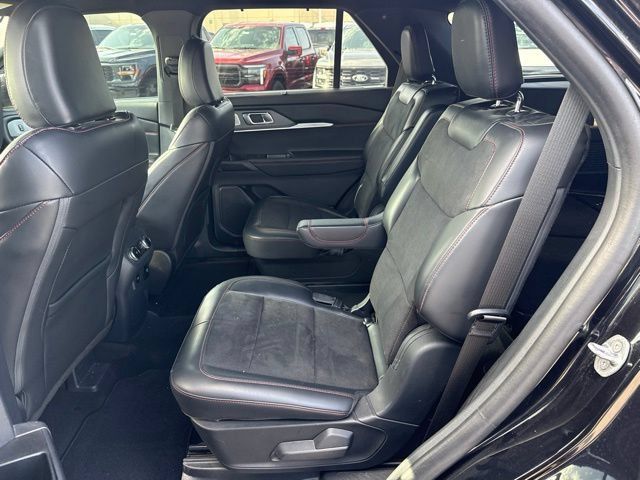 Used 2025 Ford Explorer ST AWD/4WD image 24