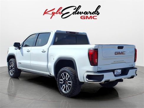Used 2022 GMC Sierra 1500 AT4 w/ AT4 Premium Package image 7