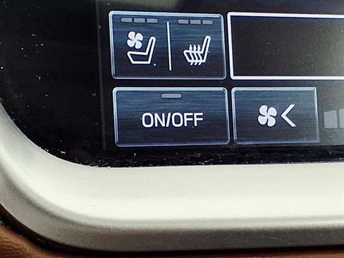 Certified 2021 Subaru Outback Touring XT image 23