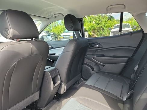New 2026 Chevrolet Trax LT w/ Midnight Edition FWD image 7