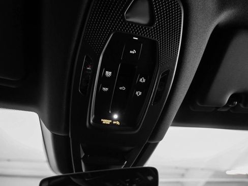 New 2025 Porsche Cayenne image 89